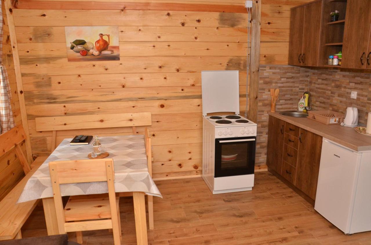 Drveni Raj Uvac Apartment เซียนิตซา ภายนอก รูปภาพ